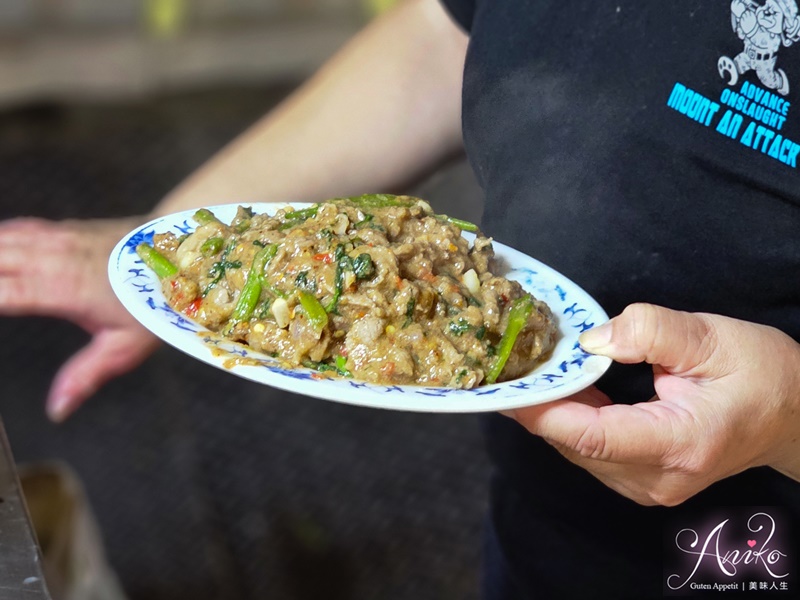 【台北美食】士林生炒羊肉。士林夜市深夜傳奇攤車！在地人都知道的生炒羊肉攤，越夜越熱鬧！