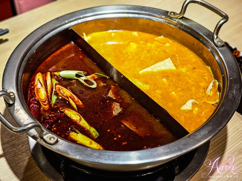 【台北美食】橋頭麻辣鍋。東區港式火鍋！隱身老公寓二樓，香菜皮蛋鍋超新奇！咖哩鍋濃郁迷人太好吃