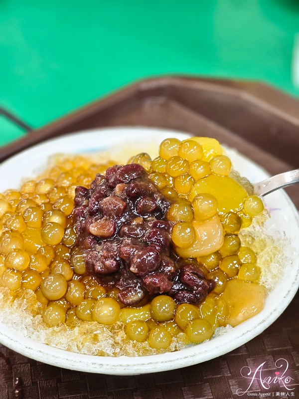 【台北美食】得記港式麻辣鴨血。公館必吃麻辣鴨血！清蒸、脆皮臭豆腐都好吃