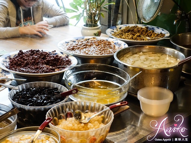 【台南美食】黃火木舊台味冰店。原江水號海安店！超過80年的透心涼冰品~招牌芋頭鬆軟綿密