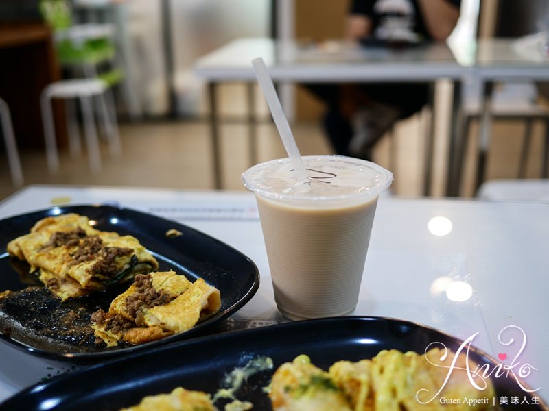 【台南美食】少爺手作蛋餅。超大份量創意蛋餅！打抛豬肉、刈包、流沙蛋餅好新奇