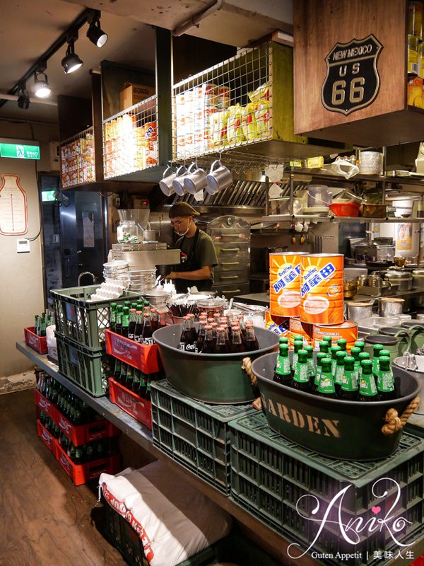 【台北美食】泰街頭。台電大樓美食～一秒到泰國！泰國街頭美食原汁原味這裡吃得到