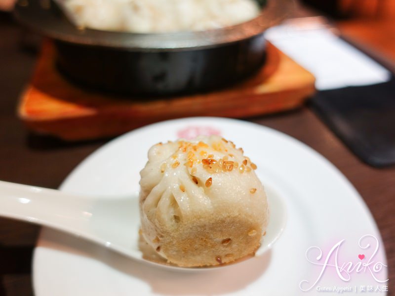 【台北美食】高記上海料理新生店。70年上海菜老店！煎鍋直接端上桌～招牌上海鐵鍋生煎包必試