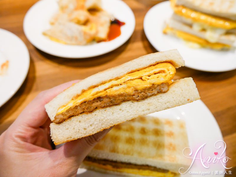 【台北美食】真芳碳烤吐司。行天宮美食！超人氣古早味碳烤吐司、粉漿蛋餅