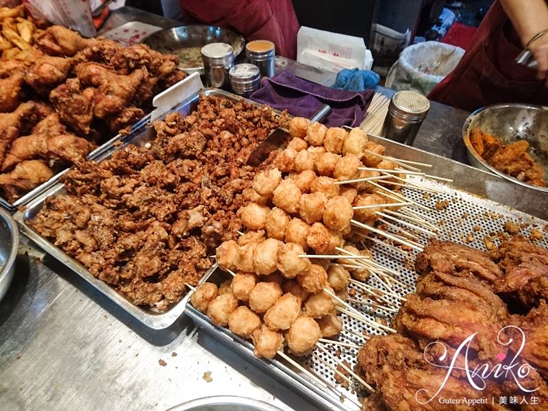 【台北美食】東加炸雞。永和炸雞推薦！溪洲市場內超人氣炸雞～25元雞塊好便宜