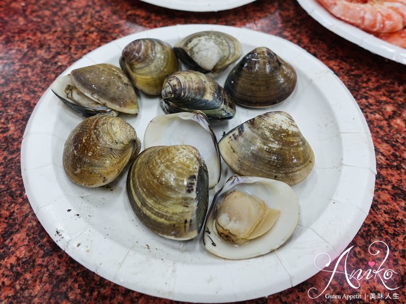 【台北美食】猛嘎海鮮燒物。板橋超人氣排隊美食！林道遠開的高CP值海鮮燒烤