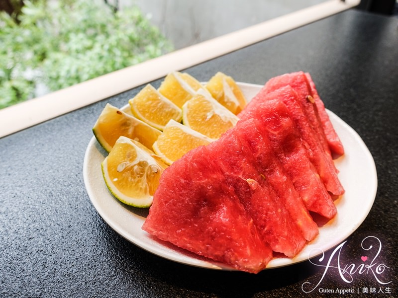 【台中美食】昭日堂鍋煮。台中火鍋激推!巨大肉片霸氣上桌~還有食材自取區無限量供應