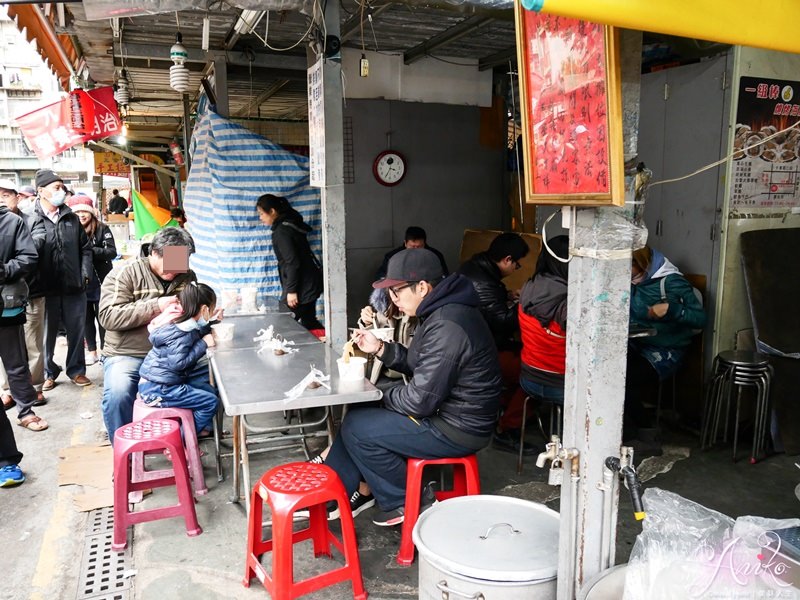 【台北美食】南機場彰化肉圓。晚來吃不到～紅到被CNN報導！南機場夜市人氣排隊秒殺小吃