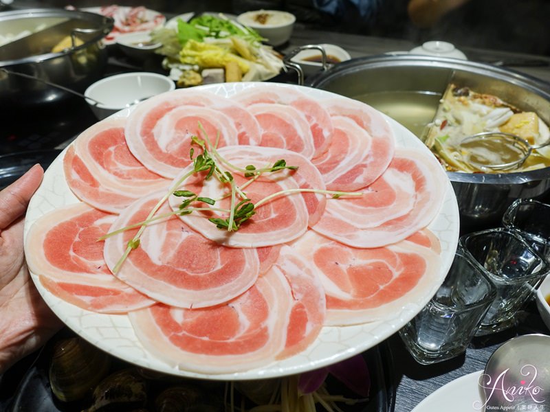 【台北美食】好食多涮涮屋。肉肉控這裡集合！平價大份量～點2份主食還加送1盤肉