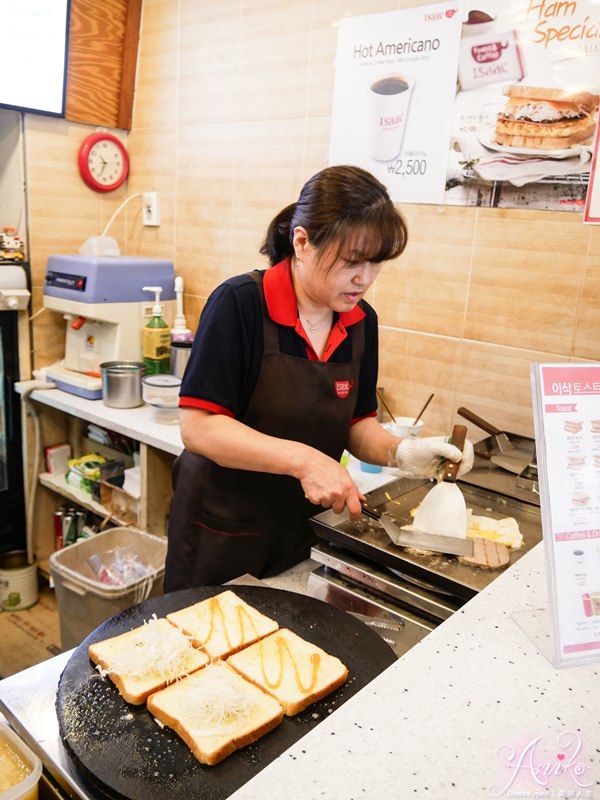 【韓國首爾美食】Isaac toast。韓國人氣早餐店！東廟站美食~現點現作鐵板吐司