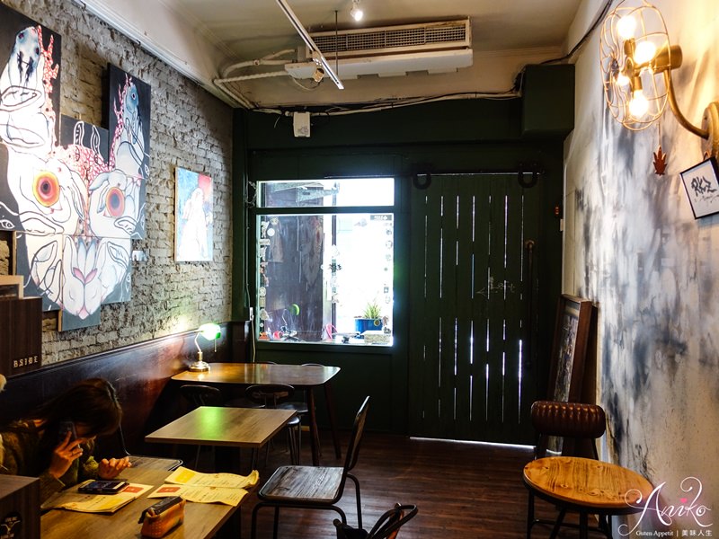 【台北美食】RKZ Cafe。讓我一試成主顧的西門町美食！英倫風小餐館暗藏私房美味義大利麵