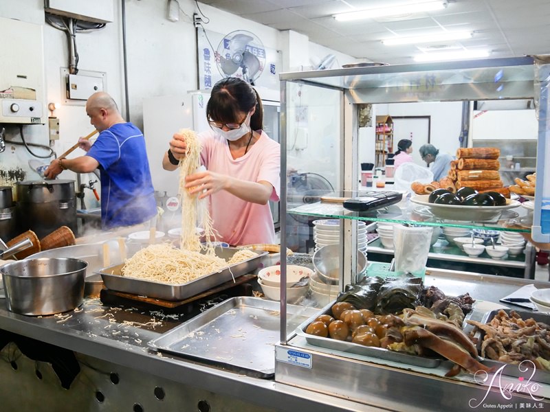 【台南美食】大菜市包仔王。飄香一甲子~在地人從小吃到大的庶民小吃