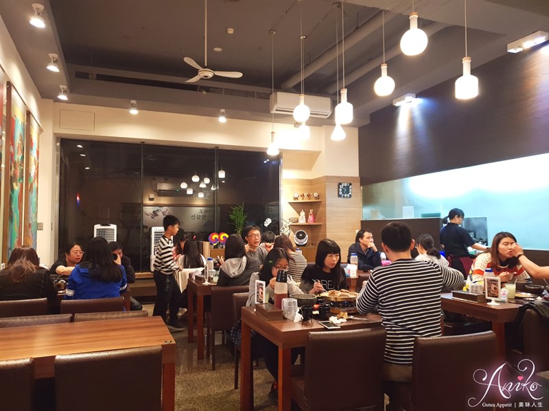 【台南美食】大韓名鍋韓式料理。學生小資族最愛！百元平價高CP值韓式料理