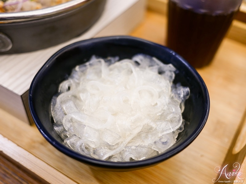 【台南美食】麻小二麻辣燙/乾鍋/湯鍋料理。小資族學生就愛這一味！個人麻辣乾鍋湯鍋～外送服務超方便