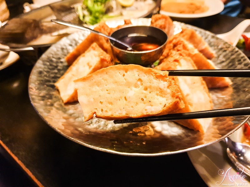 【台北美食】香茅廚泰式餐廳。挑戰全台最厚月亮蝦餅！泰式宮廷料理~精緻道地網友激推好評