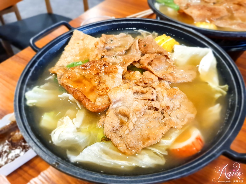 【台南美食】小石鍋。超划算！平價百元燒肉火鍋～內用白飯、飲品、霜淇淋吃到飽