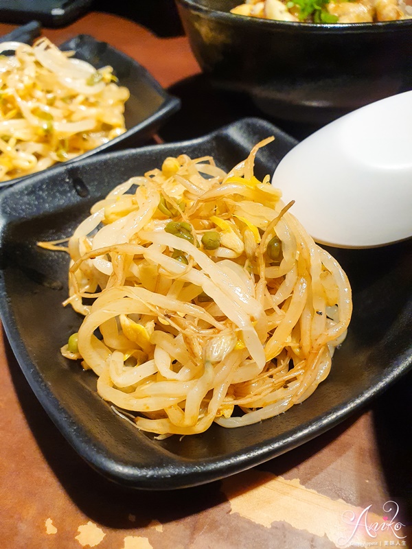 【台北美食】墨洋拉麵。公館排隊美食～超有特色的泡系雞豚拉麵～還能免費加麵吃到飽！