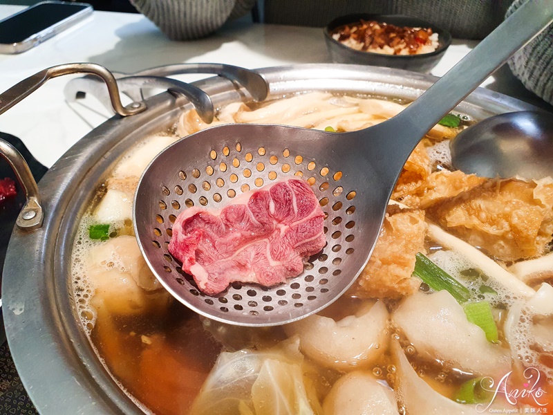 【台南美食】阿裕牛肉涮涮鍋崑崙店。佔地千坪全新旗艦店！還附超大停車場～台南美食地標超人氣溫體牛肉鍋