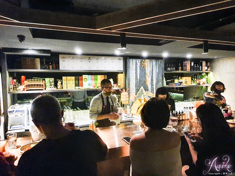 【台北美食】隱士餐酒館The Hermit Bistro。東區特色餐酒館首選！中西混搭創意菜～最浮誇的爆料海鮮蒸蛋