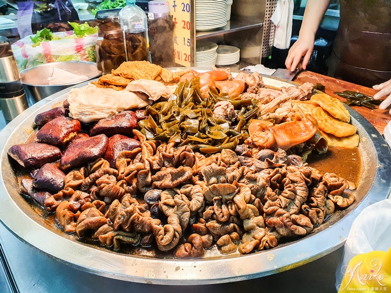 【台北美食】智光乾拌麵。四號公園老字號人氣小吃~在地人一吃超多年，招牌必點大鍋滷味！