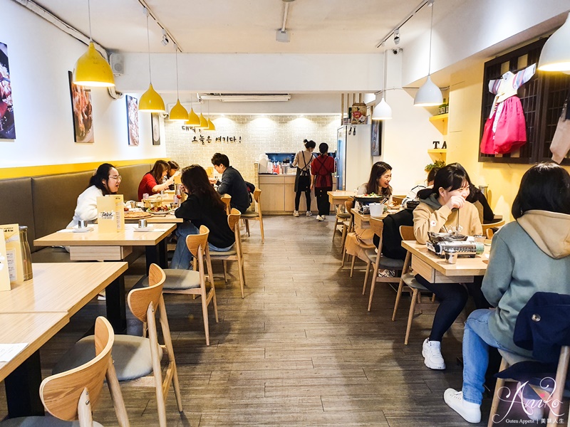 【台北美食】TaeBak 韓式特色料理餐點。東區韓式餐廳推薦！韓式炸雞、起司雞、海鮮煎餅大份量超飽足