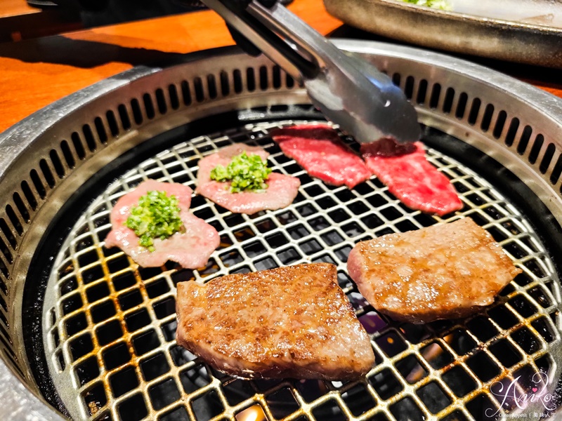 【台北美食】梵燒肉。豪宅中暗藏極致美味和牛～大腕前主廚與日本燒肉名店YORONIKU聯手打造