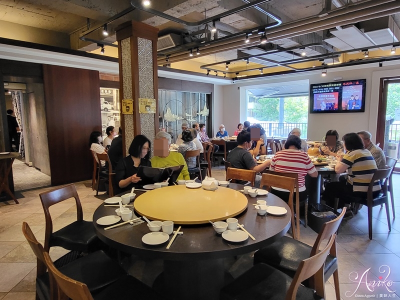 【台北美食】金蓬萊遵古台菜餐廳。連續五年米其林一星台菜推薦！餐點高貴卻不貴~招牌必點排骨酥、佛跳牆