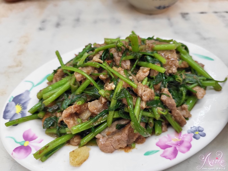 【台北美食】蕭家牛雜湯。民生社區必吃美食！傳說中台北最好吃的牛雜湯～40年老字號