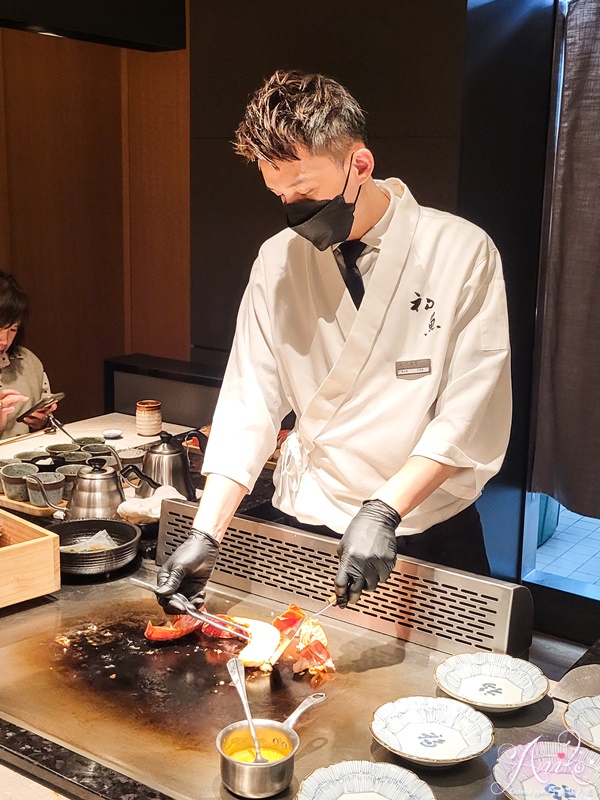 【台北美食】初魚鐵板燒。台北超人氣連鎖無菜單鐵板燒！1700元享受龍蝦、日本和牛、鱈場蟹高級創意海陸料理