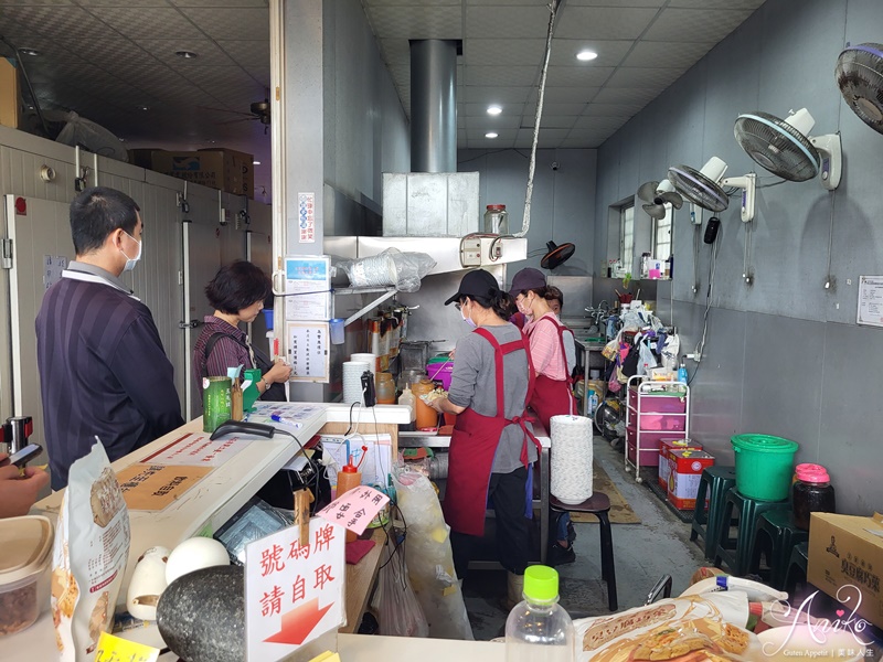 【花蓮美食】玉里橋頭臭豆腐 (花蓮店)。不用跑玉里~花蓮市區吃得到！獨門3步驟酥炸技術~臭豆腐外酥內嫩大爆漿