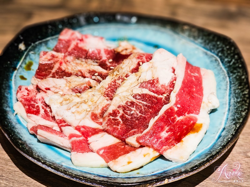 【台北美食】本格和牛燒肉放題 - 永和店。永和燒肉推薦！588元起100種食材再加澳洲日本和牛吃到飽！