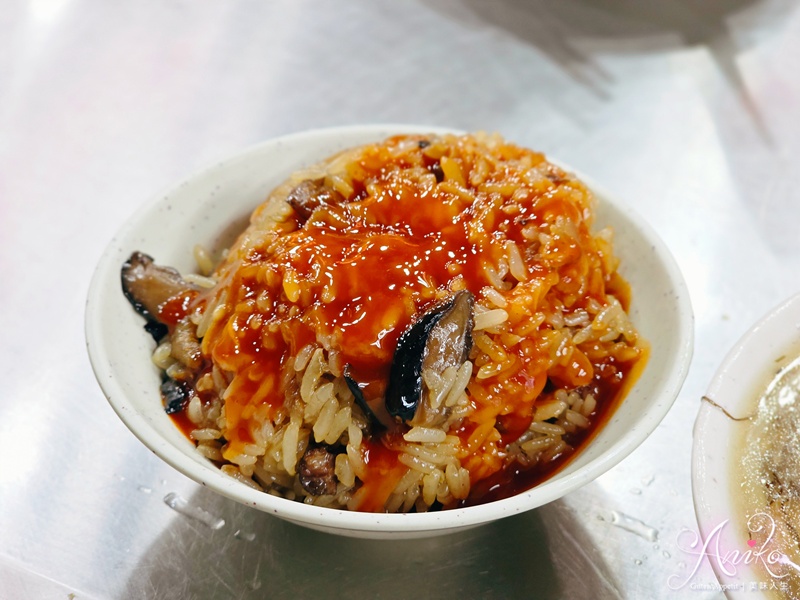 【基隆美食】基隆廟口夜市美食。2025不踩雷17家必吃推薦！廟口超強滷肉飯、螃蟹羮、泡泡冰
