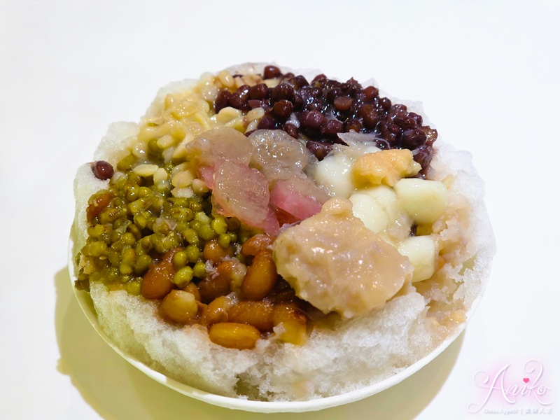 【台北美食】龍都冰菓專業家。米其林推薦萬華超人氣百年冰店！日本雜誌採訪各大明星也愛的招牌八寶冰和芒果冰