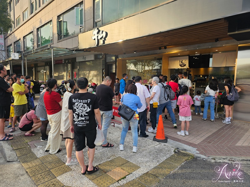 【桃園美食】牛山牛肉麵燒肉飯。桃園爆紅排隊牛肉麵！開店前就擠滿人潮～清燉牛肉麵這家真心超強