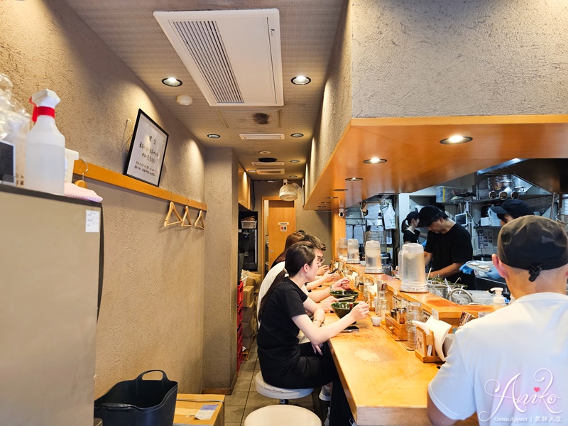 【東京美食】烤飛魚鹽味拉麵高橋銀座店。銀座拉麵推薦！香濃豚雞骨湯加上烤飛魚的醇厚風味