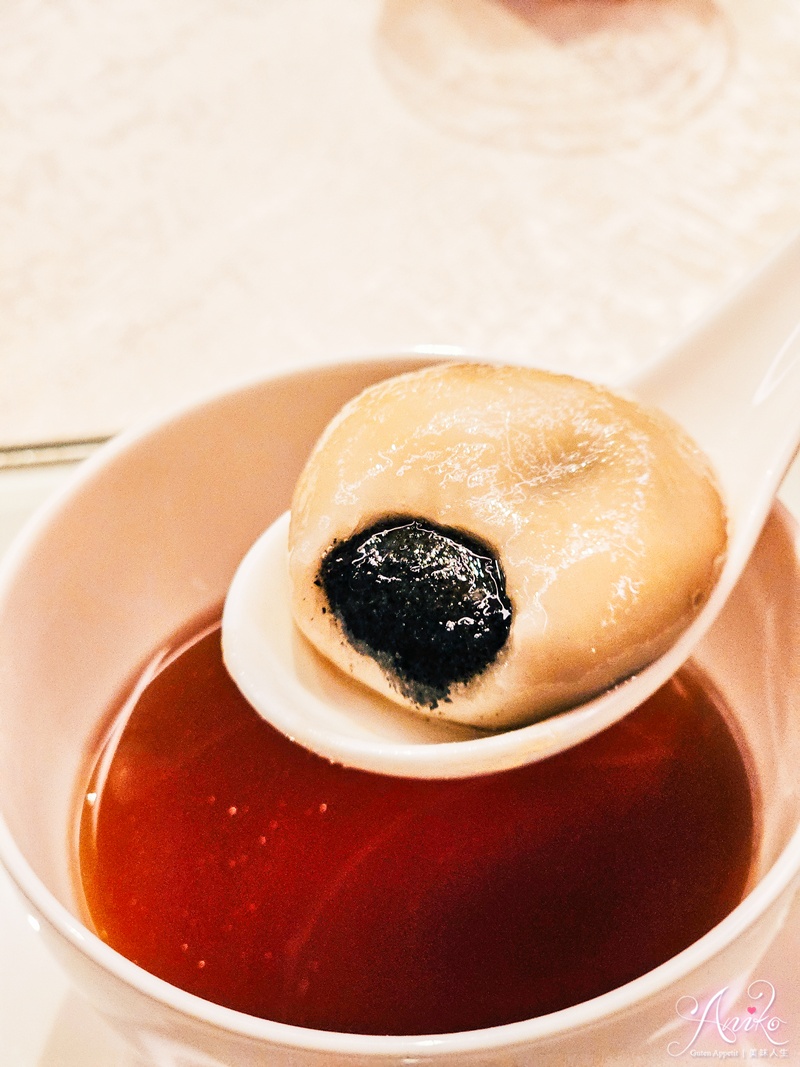 【台北美食】晶華軒。2025晶華軒蟹宴開跑~連續6年米其林餐盤推薦!500盤17盤冠軍得主 【台北美食】晶華軒。2025晶華軒蟹宴開跑~連續6年米其林餐盤推薦!500盤17盤冠軍得主