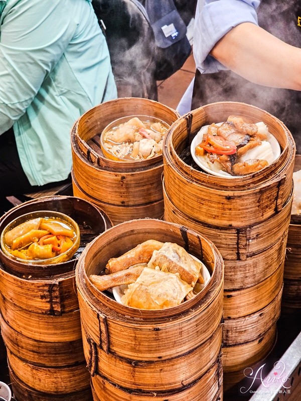 【香港美食】六安居 (原蓮香居)。香港米其林推薦～最經典的港點推車體驗在地人的傳統早餐