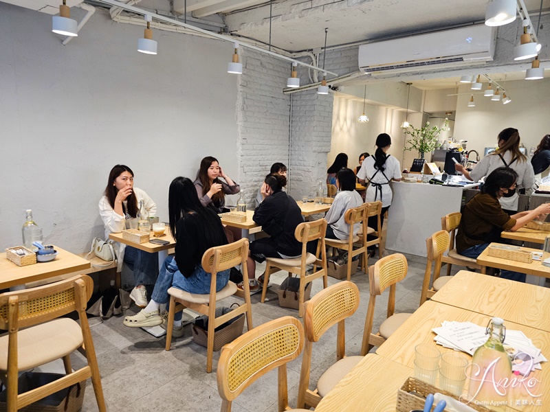 【台北美食】青沐早午餐大安店。東區文青風格人氣早午餐！蔡依林也愛的義式小餐館