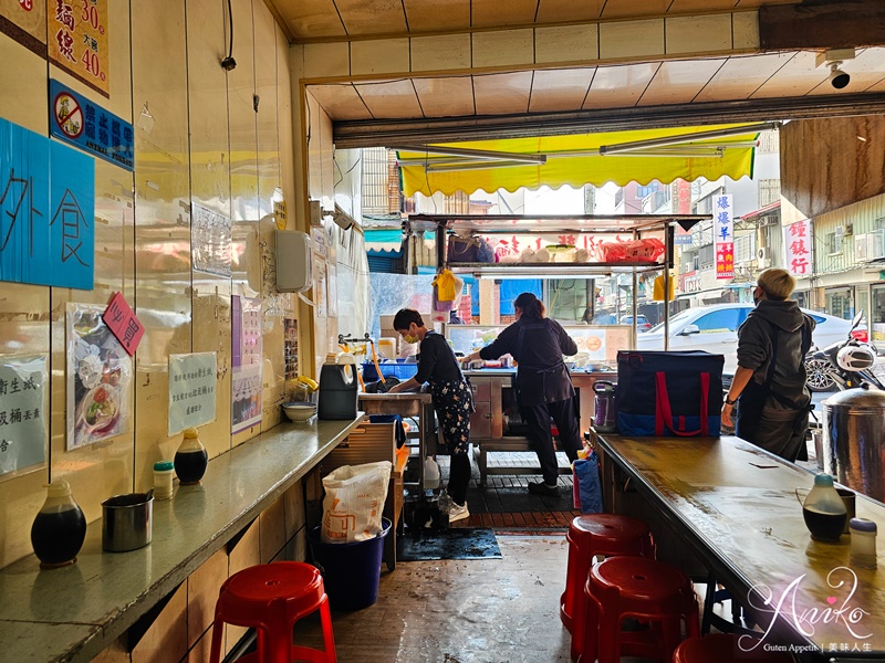 【鹿港美食】蚯蚓龍山麵線糊。在地人最愛的庶民早餐！鹿港第一市場排隊麵線糊