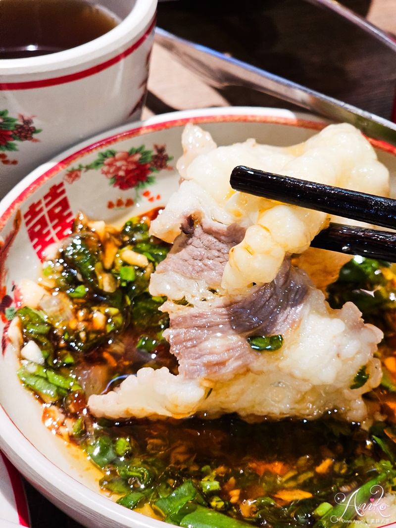 【台北美食】龍門陣四川火鍋八德店。台北四川火鍋推薦！成都市場風裝潢~九宮格套餐、炸酥肉、吊龍全上桌