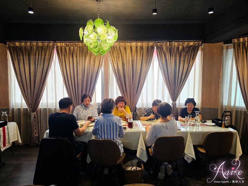 【台北美食】義大利米蘭手工窯烤披薩台北中山店。全台少見雙窯義式廚房！正宗義式風味披薩～炸雞驚豔好吃