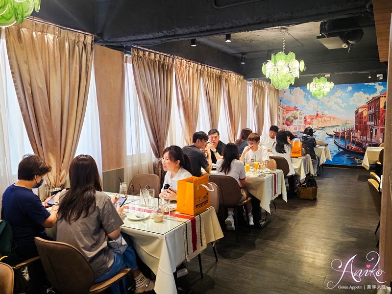 【台北美食】義大利米蘭手工窯烤披薩台北中山店。全台少見雙窯義式廚房！正宗義式風味披薩～炸雞驚豔好吃