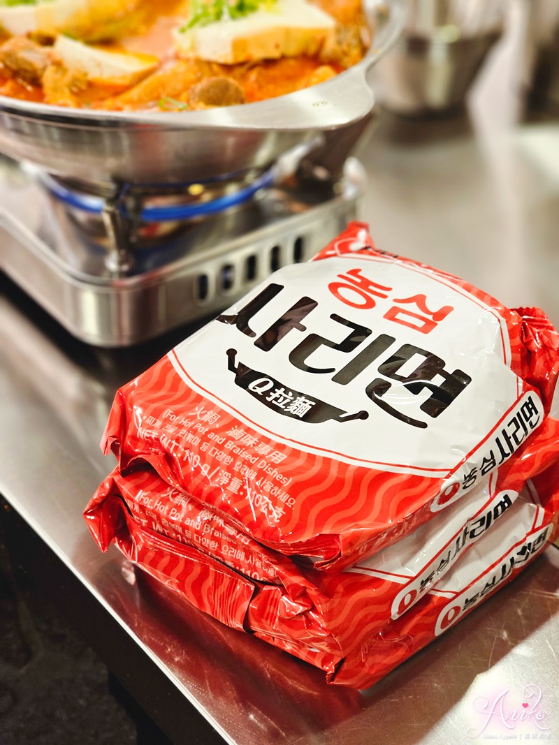 【台北美食】金豬食堂。連續七年米其林指南推薦！韓國燒肉神店來台進駐中山站