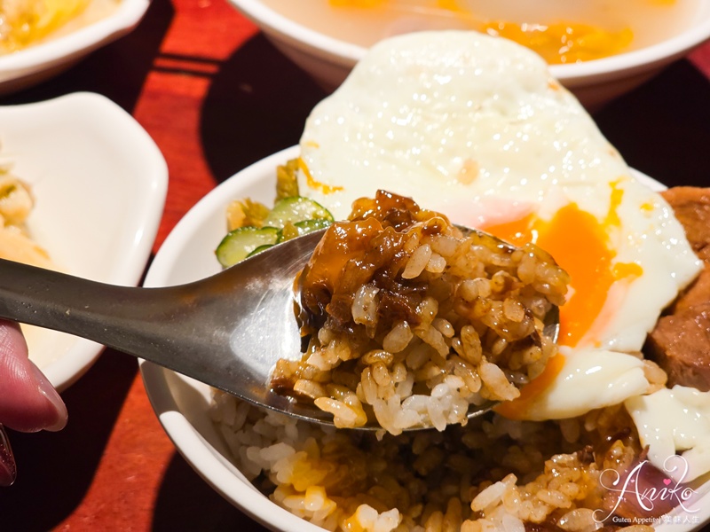 【台北美食】大稻埕魯肉飯。大稻埕必吃傳奇魯肉飯！60年傳承三代的總統國宴級魯肉飯
