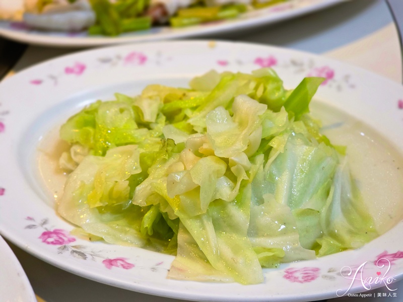 【台北美食】佳佳小吃店。林森北老字號熱炒！40年老味道，經典台式家常菜
