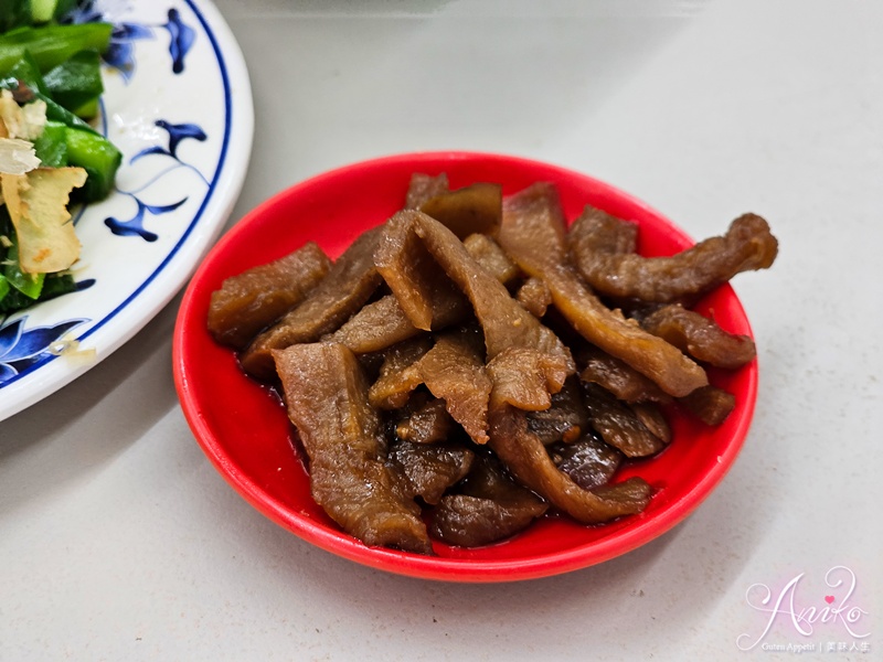 【高雄美食】冬粉王。鹽埕美食50年冬粉老店，乾拌冬粉和綜合湯一次滿足！