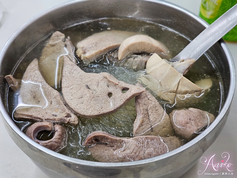 【高雄美食】冬粉王。鹽埕美食50年冬粉老店，乾拌冬粉和綜合湯一次滿足！