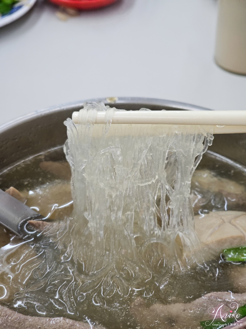 【高雄美食】冬粉王。鹽埕美食50年冬粉老店，乾拌冬粉和綜合湯一次滿足！