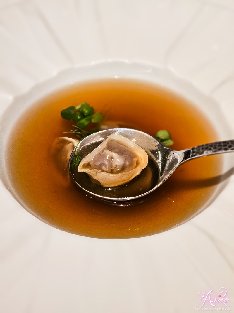 【台北美食】A CUT牛排館。國賓飯店米其林一星牛排館！商業聚餐約會過節好氣氛首選