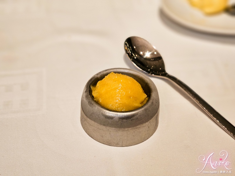 【台北美食】A CUT牛排館。國賓飯店米其林一星牛排館！商業聚餐約會過節好氣氛首選